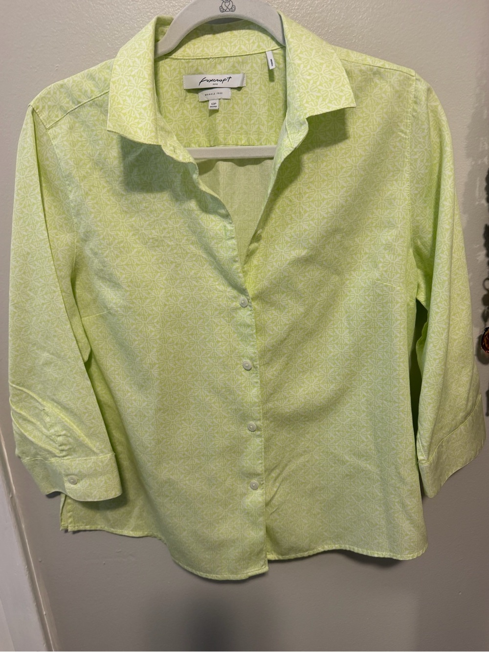 Foxcroft Light 100% Cotton Green Patterned Button-Down Blouse. 12P